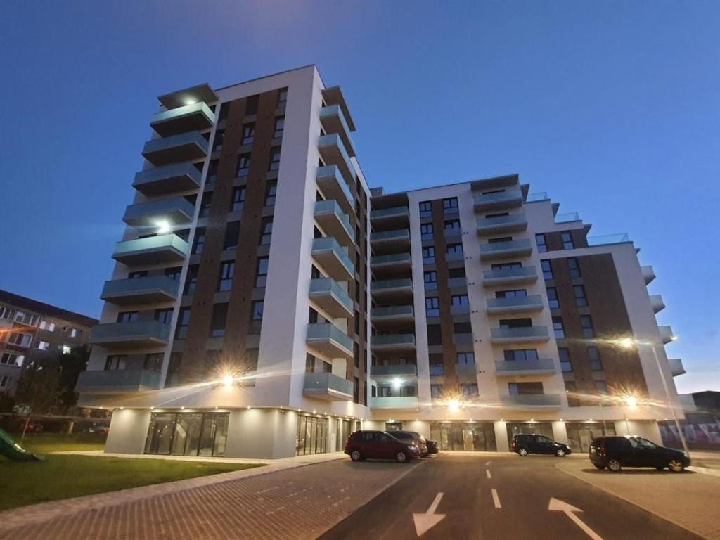 Dreamhill1 Apartment Oradea Bagian luar foto